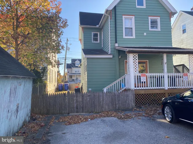 $1,750 | 204 West Main Street, Millville, NJ 08332