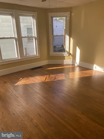 $1,750 | 204 West Main Street, Millville, NJ 08332