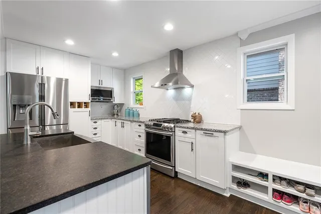 $4,495 | 486 Lakeshore Drive Northeast, Atlanta, GA 30307