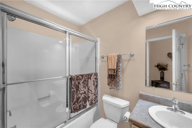 $559,900 | 116 Shanty Ridge Lane, Unit B, Banner Elk, NC 28604