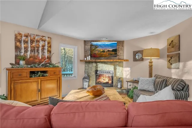 $559,900 | 116 Shanty Ridge Lane, Unit B, Banner Elk, NC 28604