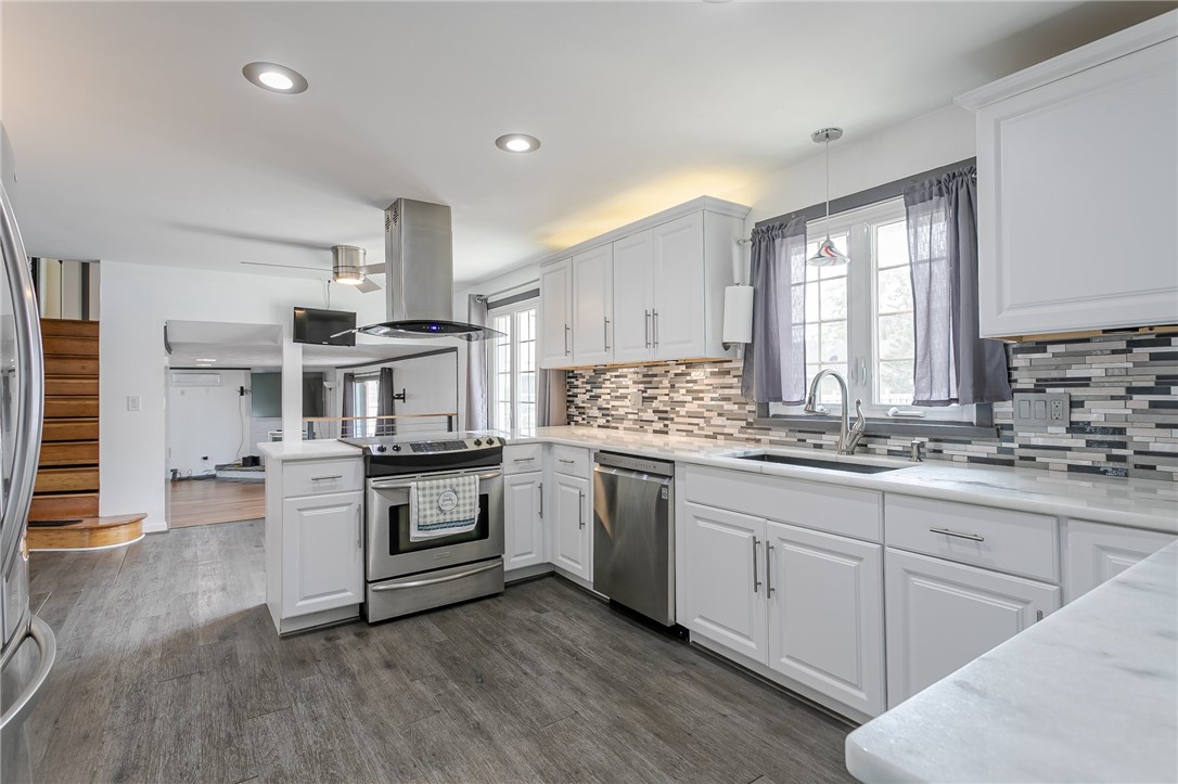 9 Daniel Drive Gates, NY 14624 - Photo 6 of 28