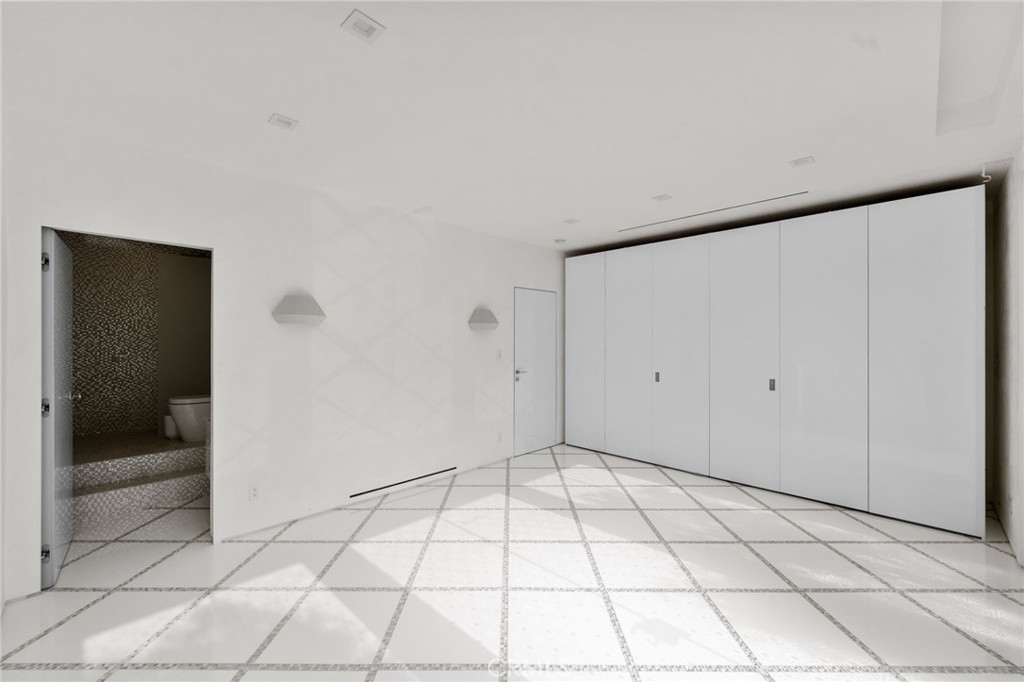 1046 North Hillcrest Road Beverly Hills, CA 90210 - Photo 45 of 74