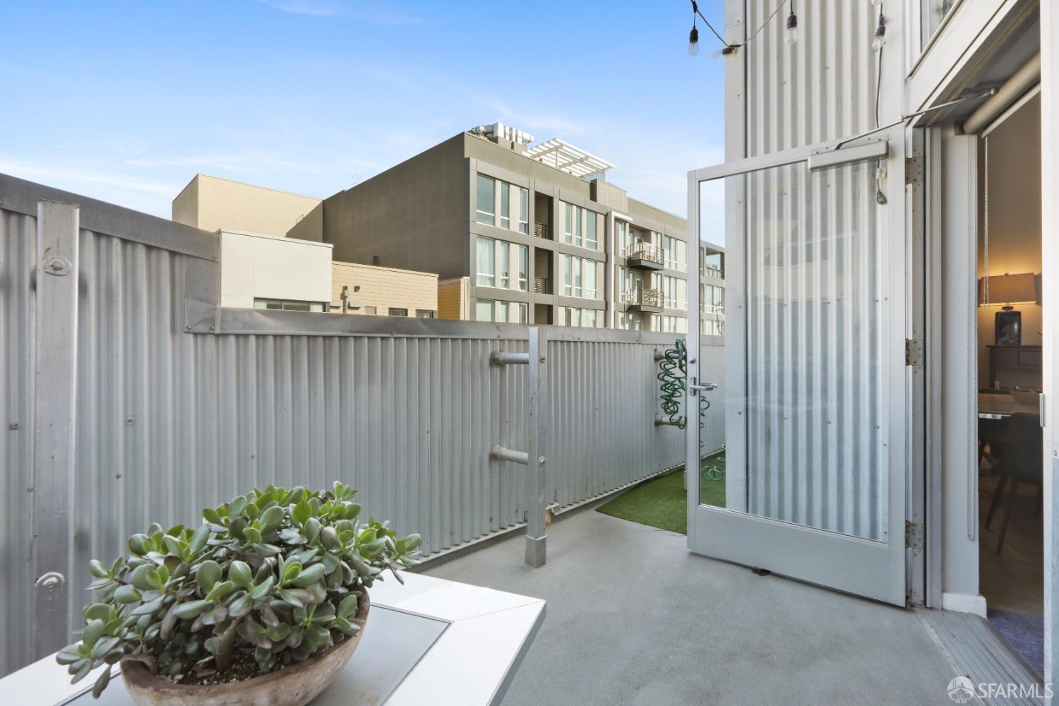 60 Rausch Street, Unit 303 San Francisco, CA 94103 - Photo 32 of 39 a view of a house with a garden