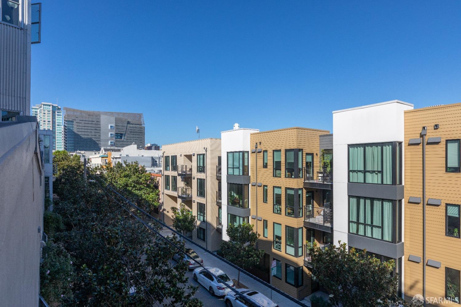 60 Rausch Street, Unit 303 San Francisco, CA 94103 - Photo 38 of 39 a view of a building with a garden