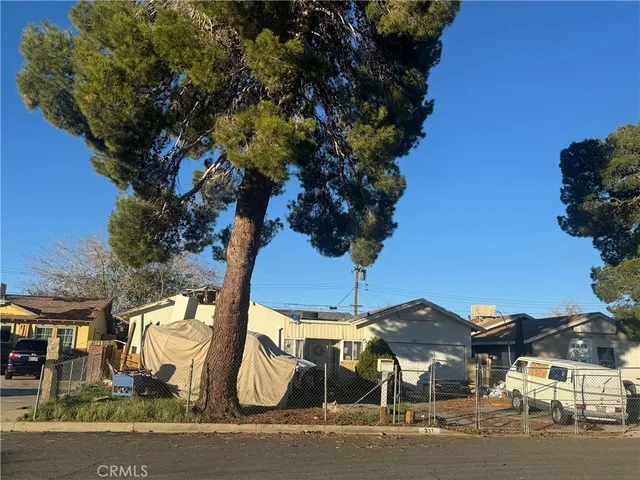 $400,000 | 257 East Ave Q4, Palmdale, CA 93550