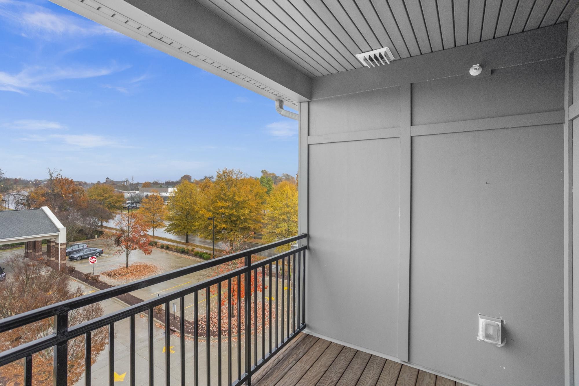 141 Saundersville Road, Unit 1402 Hendersonville, TN 37075 - Photo 24 of 60 a view of a balcony with an outdoor space