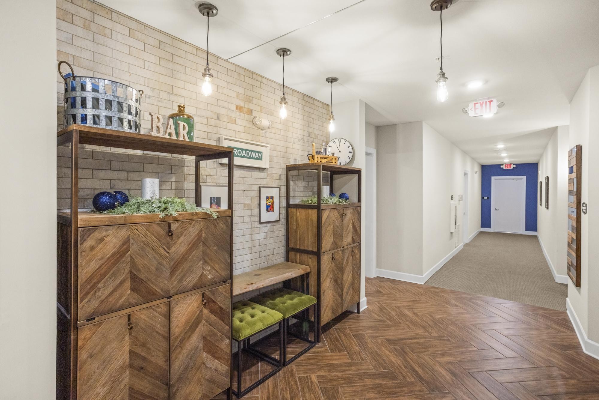 141 Saundersville Road, Unit 1402 Hendersonville, TN 37075 - Photo 40 of 60 a view of a hallway with interior of the house