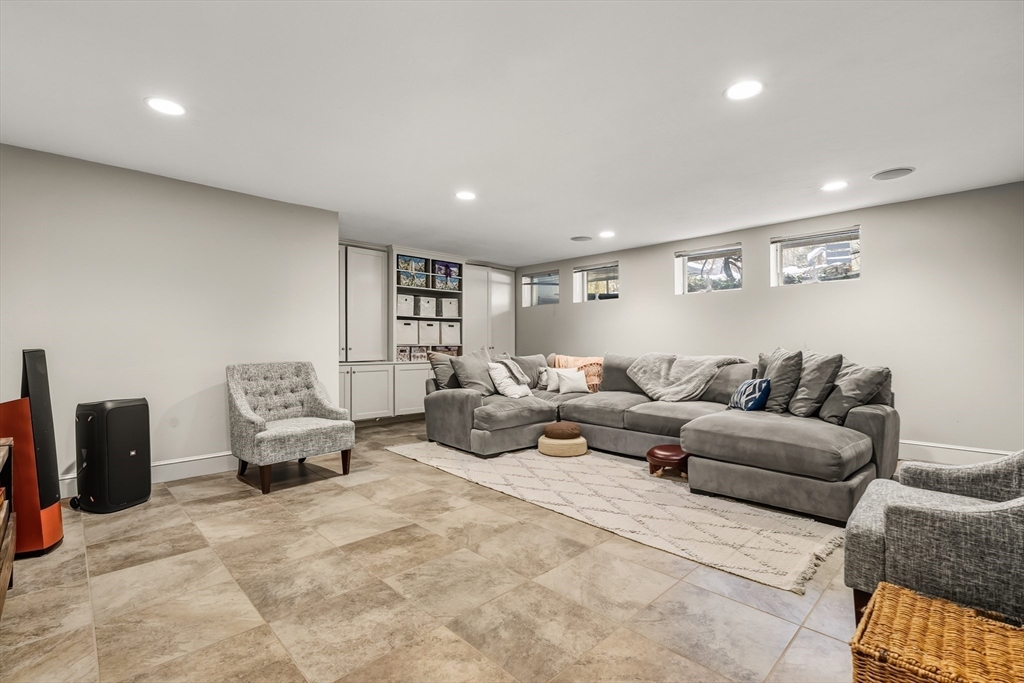 7 Windham Lane Beverly, MA 01915 - Photo 35 of 41