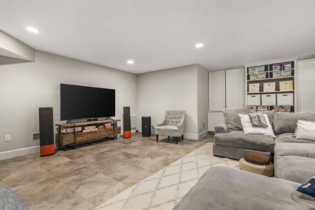 7 Windham Lane Beverly, MA 01915 - Photo 36 of 41