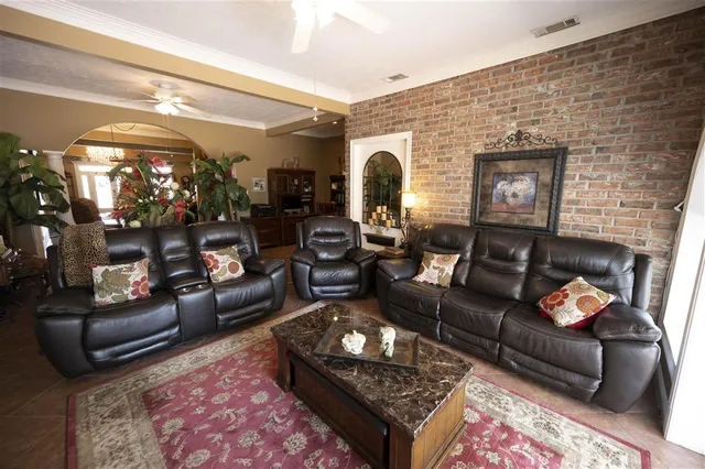 $599,000 | 6900 Shadow Lane, Lake Charles, LA 70605