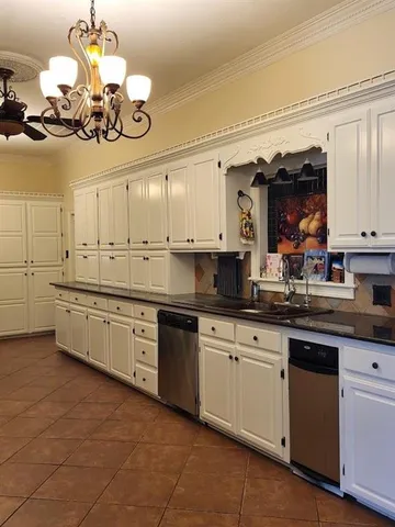 $599,000 | 6900 Shadow Lane, Lake Charles, LA 70605