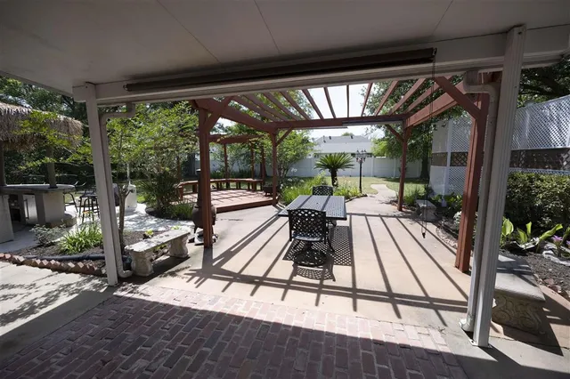 $599,000 | 6900 Shadow Lane, Lake Charles, LA 70605