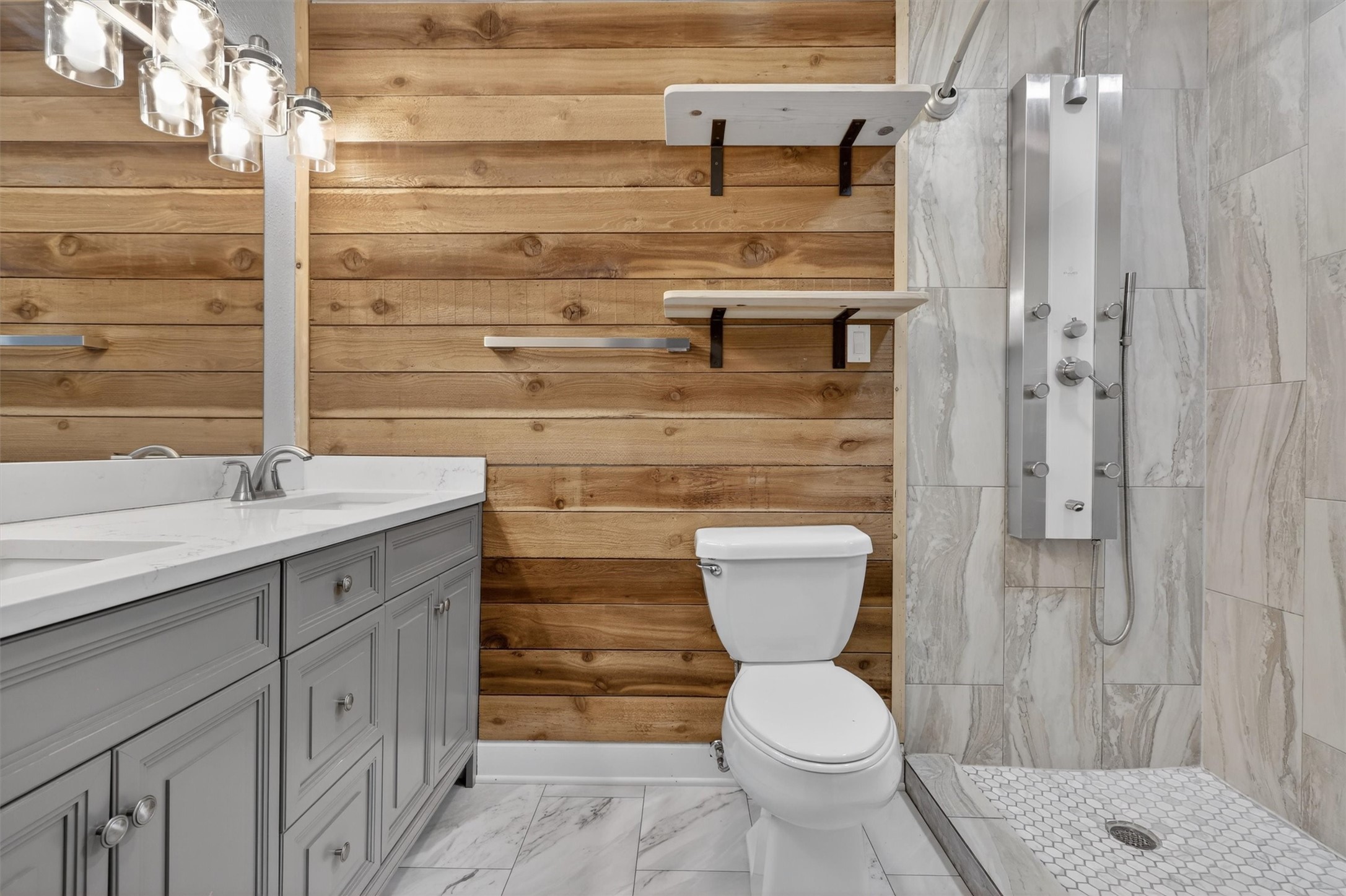 379 Hale Road Bay City, TX 77414 - Photo 18 of 28 a bathroom with a toilet and a sink