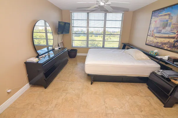 $1,850 | 2661 South Course Drive, Unit 707, Pompano Beach, FL 33069