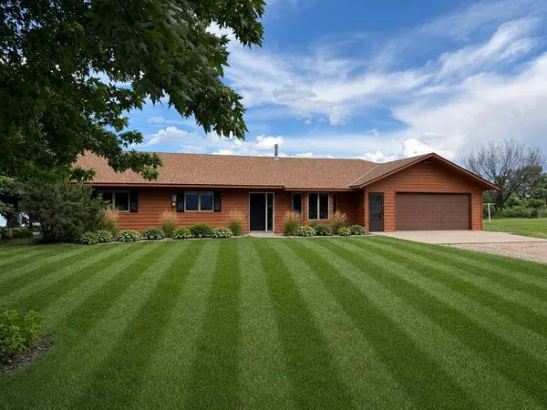 $550,000 | 27802 Prairie Rose Road, Elbow Lake, MN 56531
