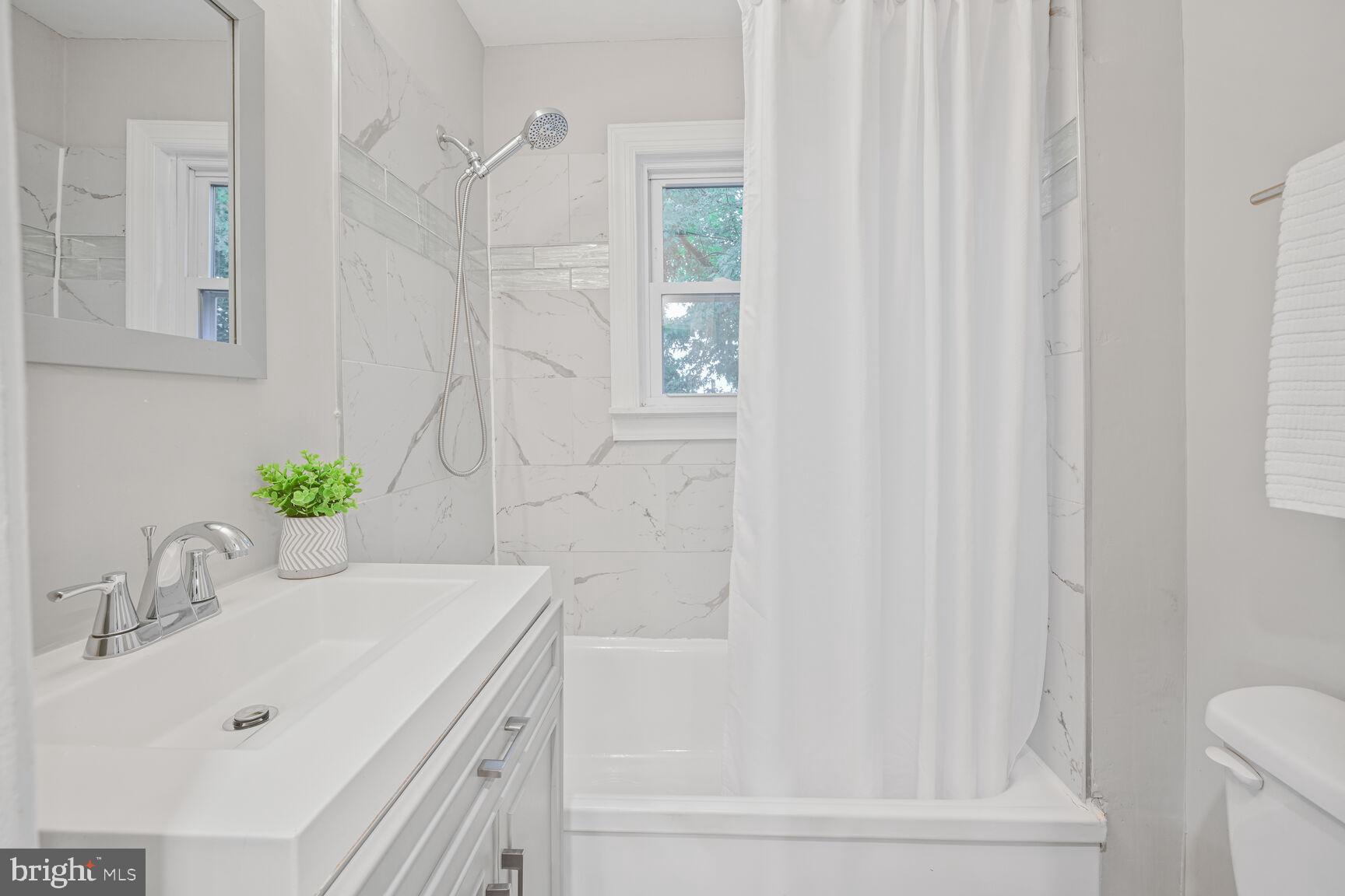 1459 Morris Road Southeast Washington, DC 20020 - Photo 12 of 25 Primary/Upper Level Bathroom