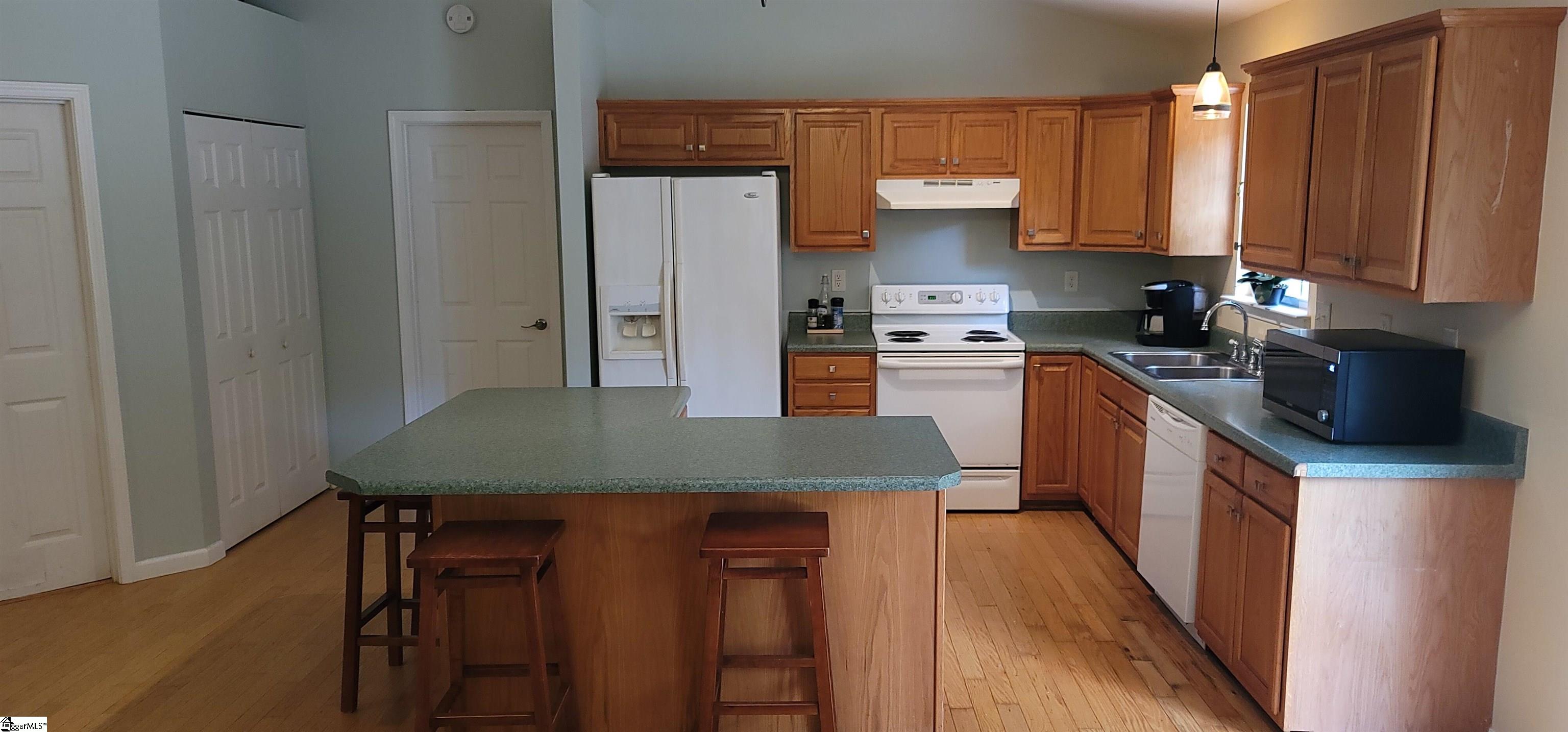 255 Bethany Court Inman, SC 29349 - Photo 7 of 33