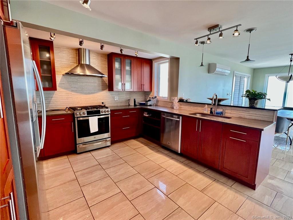 146 Middle Beach Road Madison, CT 06443 - Photo 6 of 26