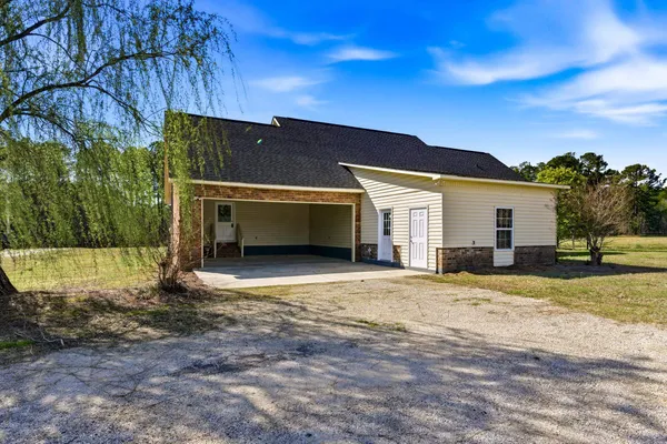 $429,000 | 2851 Highway 984, Galivants Ferry, SC 29544