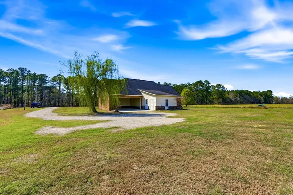 $429,000 | 2851 Highway 984, Galivants Ferry, SC 29544