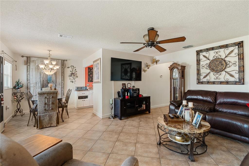 11609 Bayonet Lane New Port Richey, FL 34654 - Photo 5 of 33