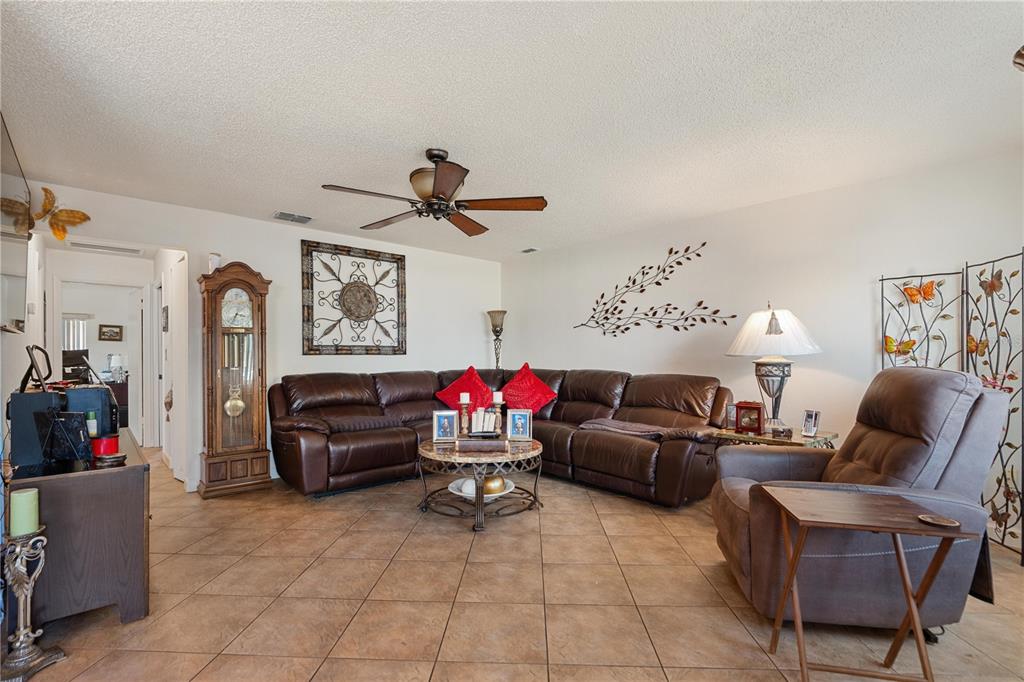 11609 Bayonet Lane New Port Richey, FL 34654 - Photo 6 of 33