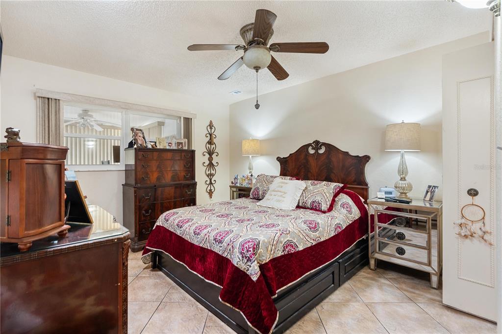 11609 Bayonet Lane New Port Richey, FL 34654 - Photo 10 of 33