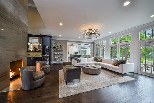$2,490,000 | 1308 North Wright Street, Naperville, IL 60563
