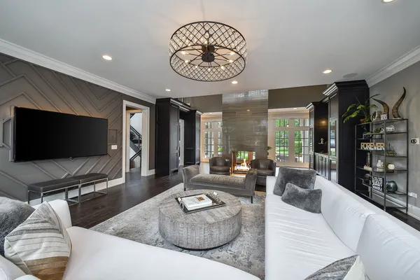 $2,490,000 | 1308 North Wright Street, Naperville, IL 60563