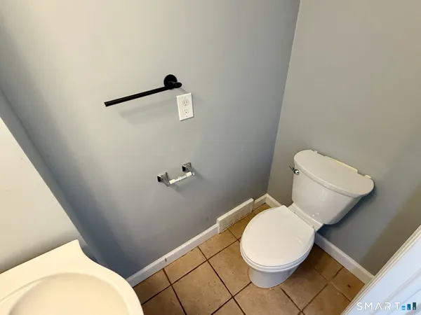 $3,800 | 25 Plymouth Road, Harwinton, CT 06791