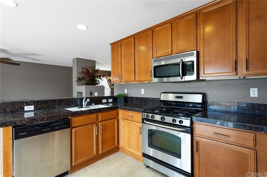 29239 Escalante Road Menifee, CA 92587 - Photo 17 of 47 Gallery Image 17