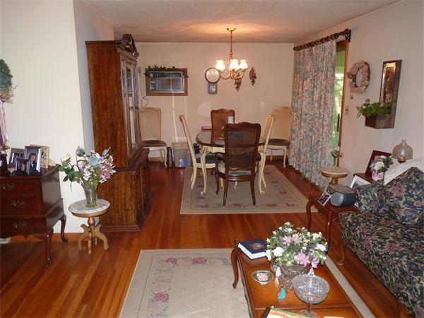 33 Rockingham Avenue Lowell, MA 01851 - Photo 8 of 22 Gallery Image 8