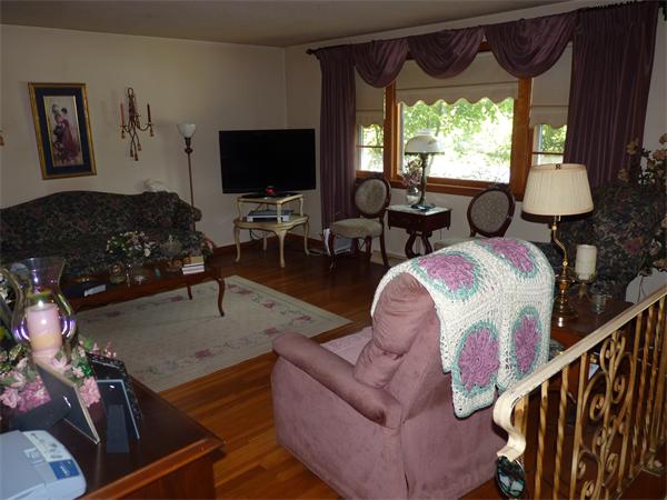 33 Rockingham Avenue Lowell, MA 01851 - Photo 10 of 22 Gallery Image 10