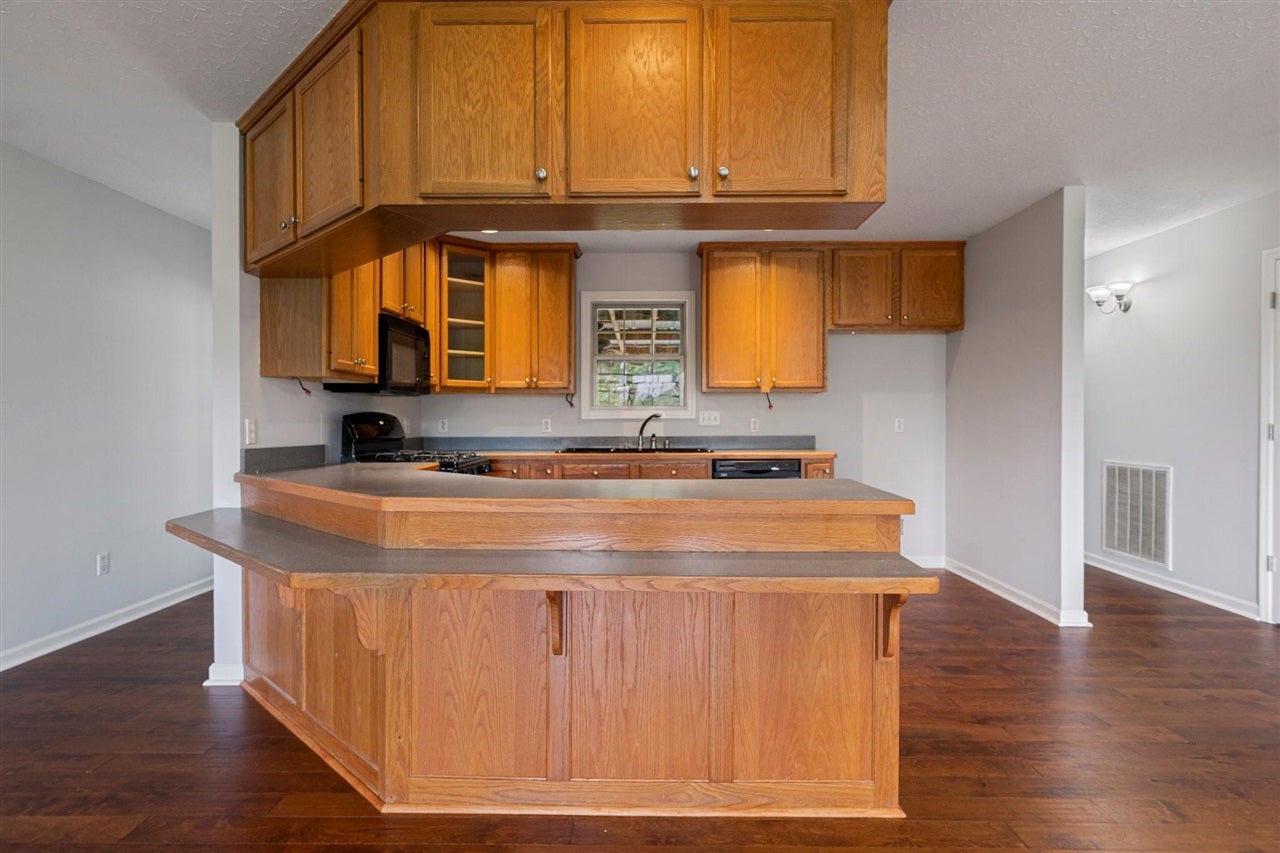 1587 West G Talley Road Alvaton, KY 42122 - Photo 11 of 33 Gallery Image 11
