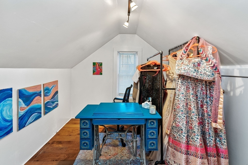 13 Valley View Road Wayland, MA 01778 - Photo 17 of 33 Gallery Image 17
