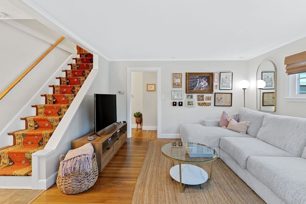 13 Valley View Road Wayland, MA 01778 - Photo 3 of 33 Gallery Image 3