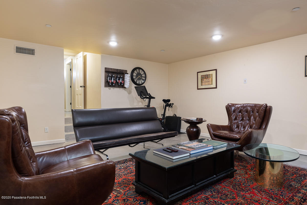 153 Sierra View Road Pasadena, CA 91105 - Photo 44 of 54 a living room with furniture