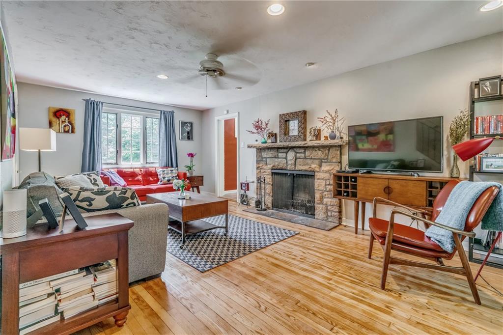 7514 Graymore Road Pittsburgh, PA 15221 - Photo 2 of 23 Gallery Image 2