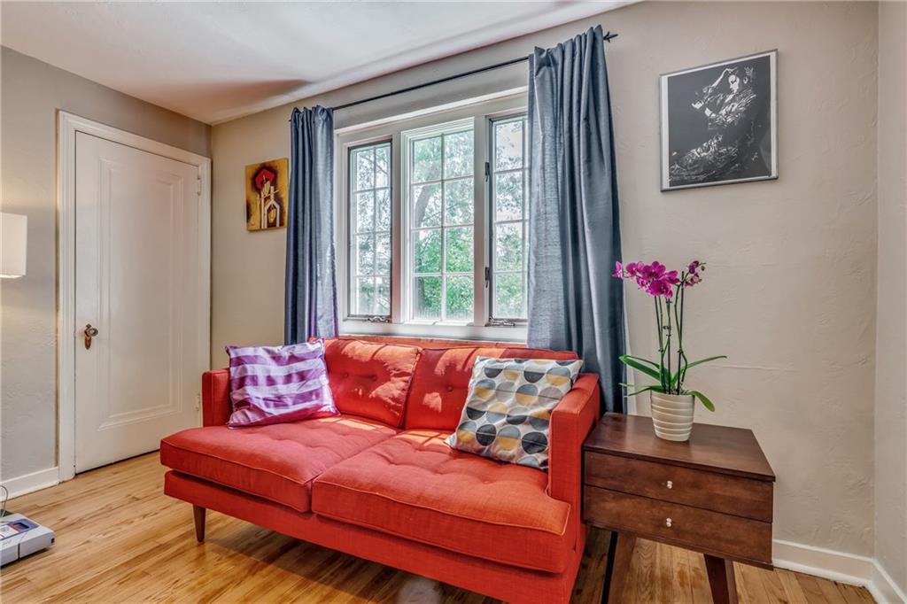 7514 Graymore Road Pittsburgh, PA 15221 - Photo 6 of 23 Gallery Image 6