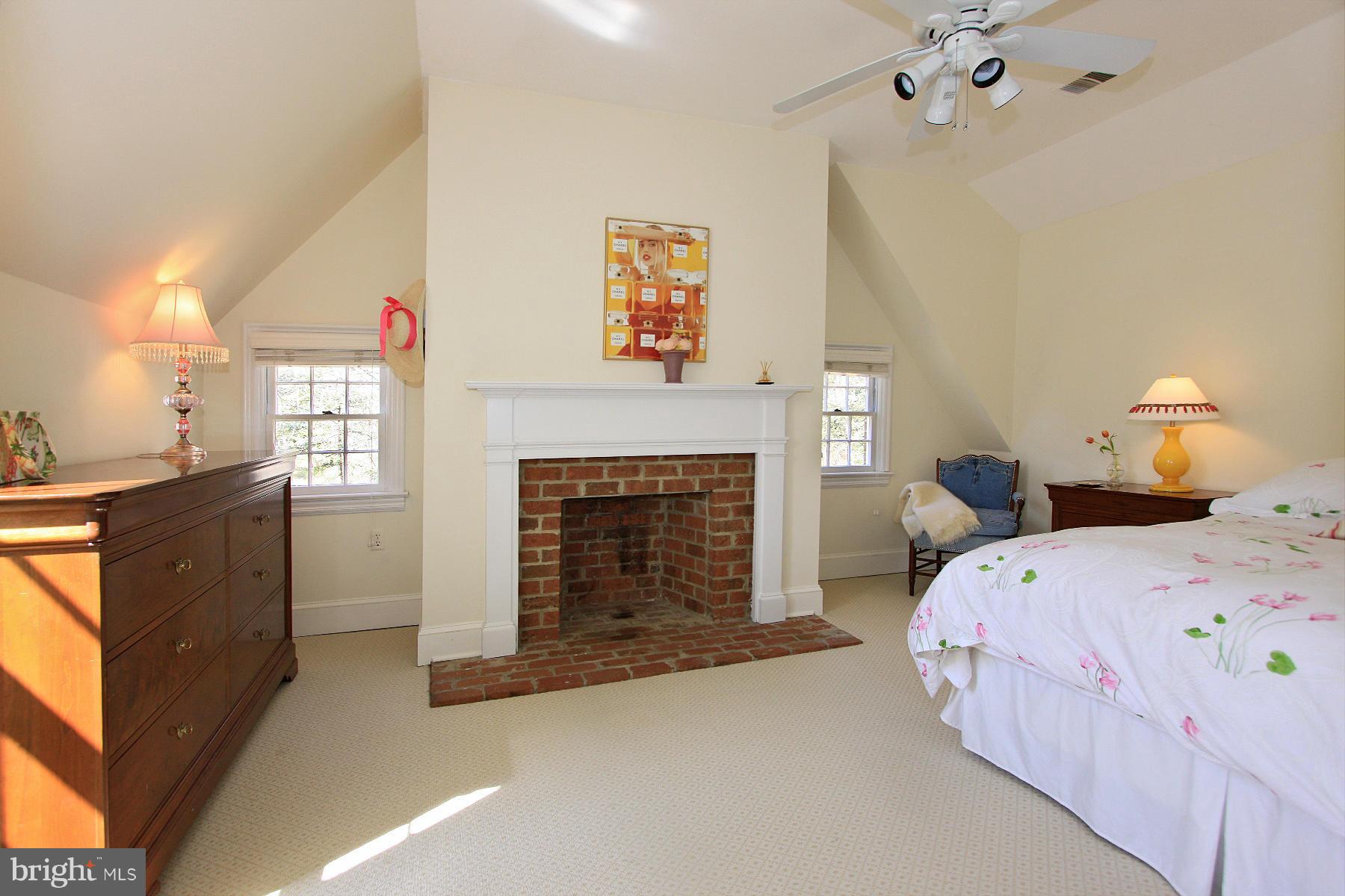 10026 Colvin Run Road Great Falls, VA 22066 - Photo 28 of 30 Bedroom