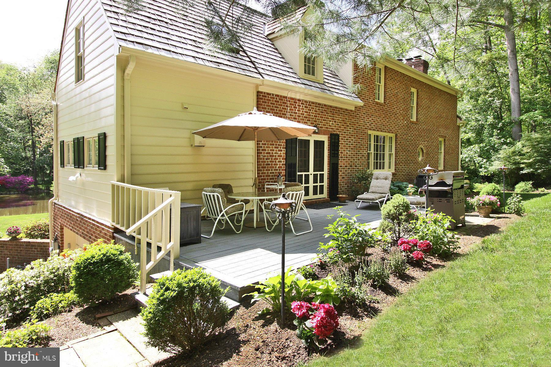 10026 Colvin Run Road Great Falls, VA 22066 - Photo 30 of 30 Exterior (Rear)