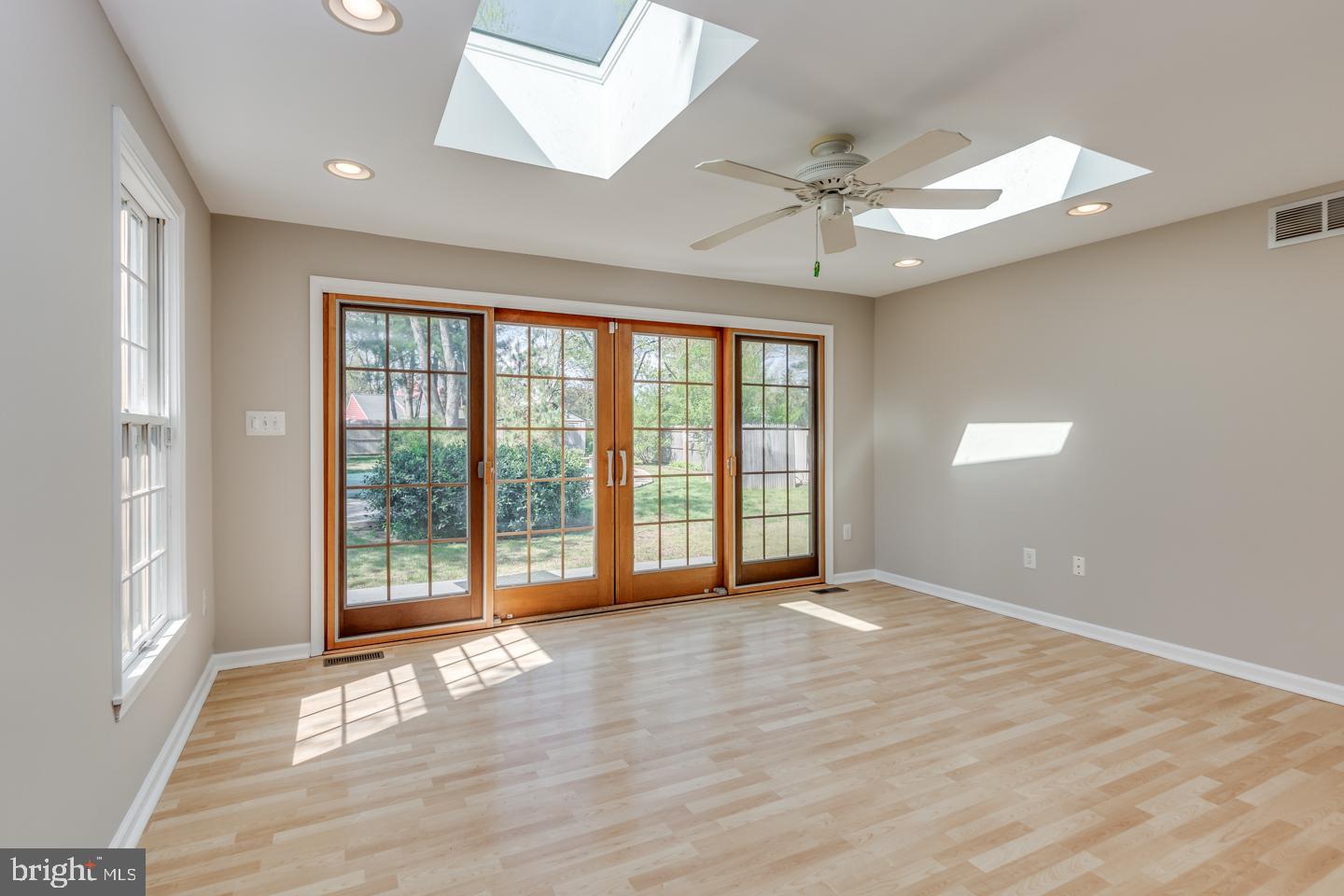 119 Fenwick Road Cherry Hill, NJ 08034 - Photo 14 of 38 Expanded dining area off kitchen.