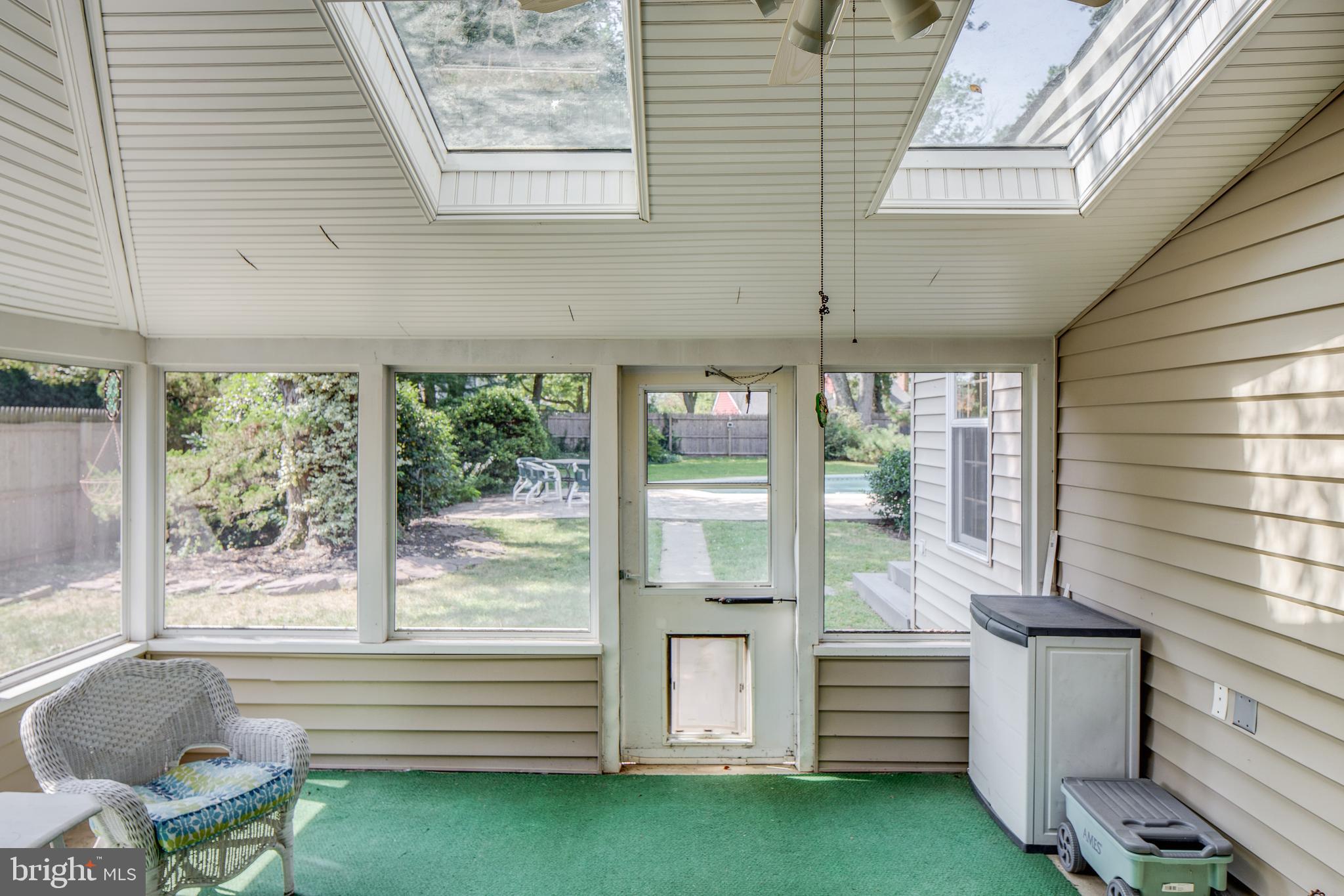 119 Fenwick Road Cherry Hill, NJ 08034 - Photo 29 of 38 Sunroom with skylights & doggie door!