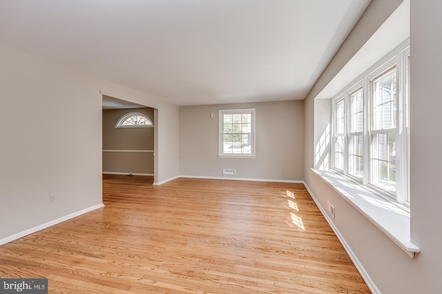 119 Fenwick Road Cherry Hill, NJ 08034 - Photo 5 of 38 Living room. Hardwood flooring. Large front window