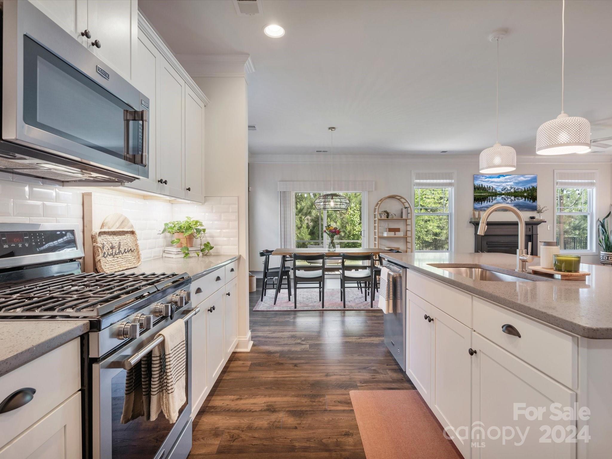 7012 Oakmere Road Waxhaw, NC 28173 - Photo 10 of 47 Gallery Image 10