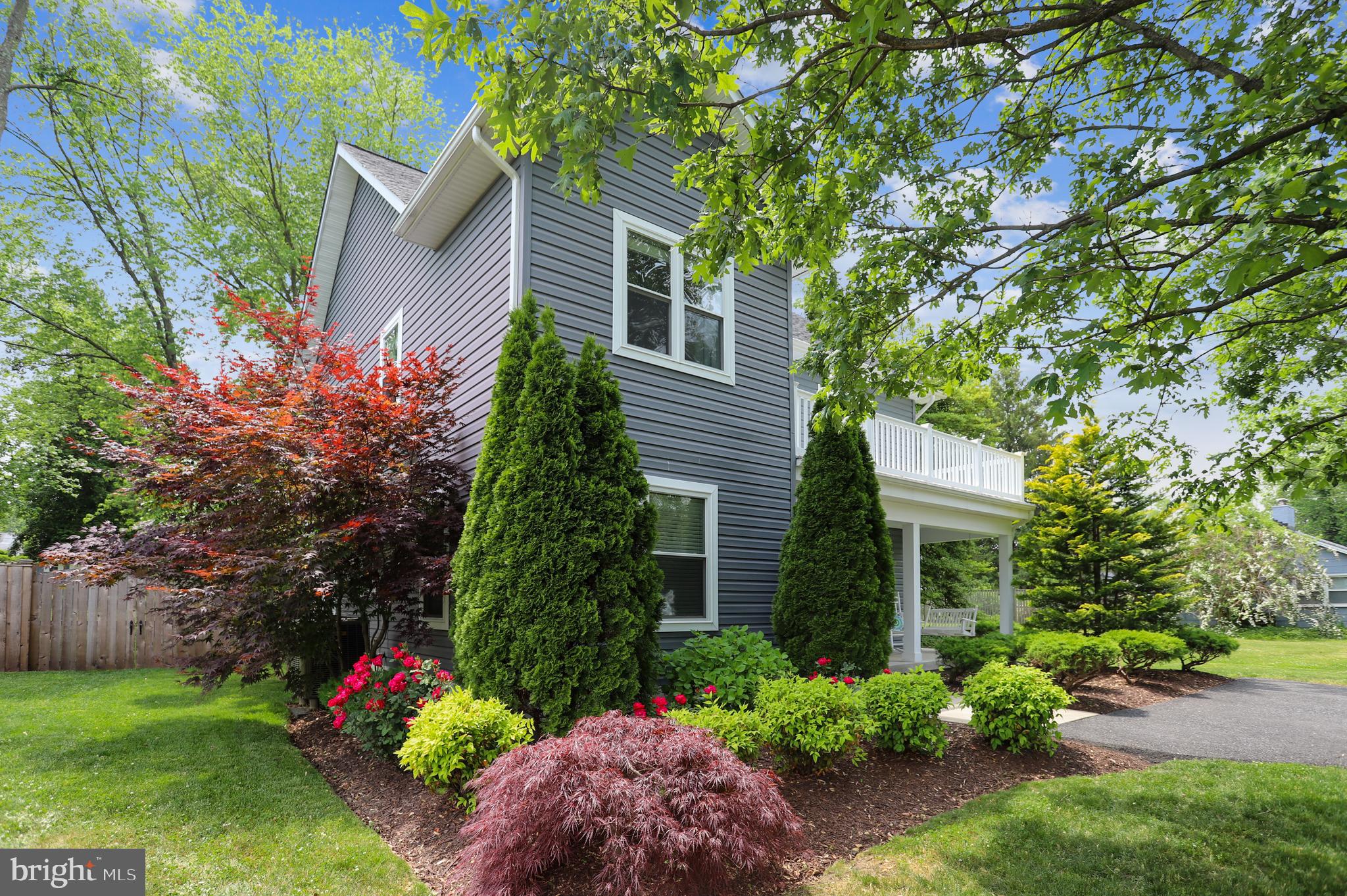 228 Edgewater Drive Edgewater, MD 21037 - Photo 3 of 58 Gallery Image 3