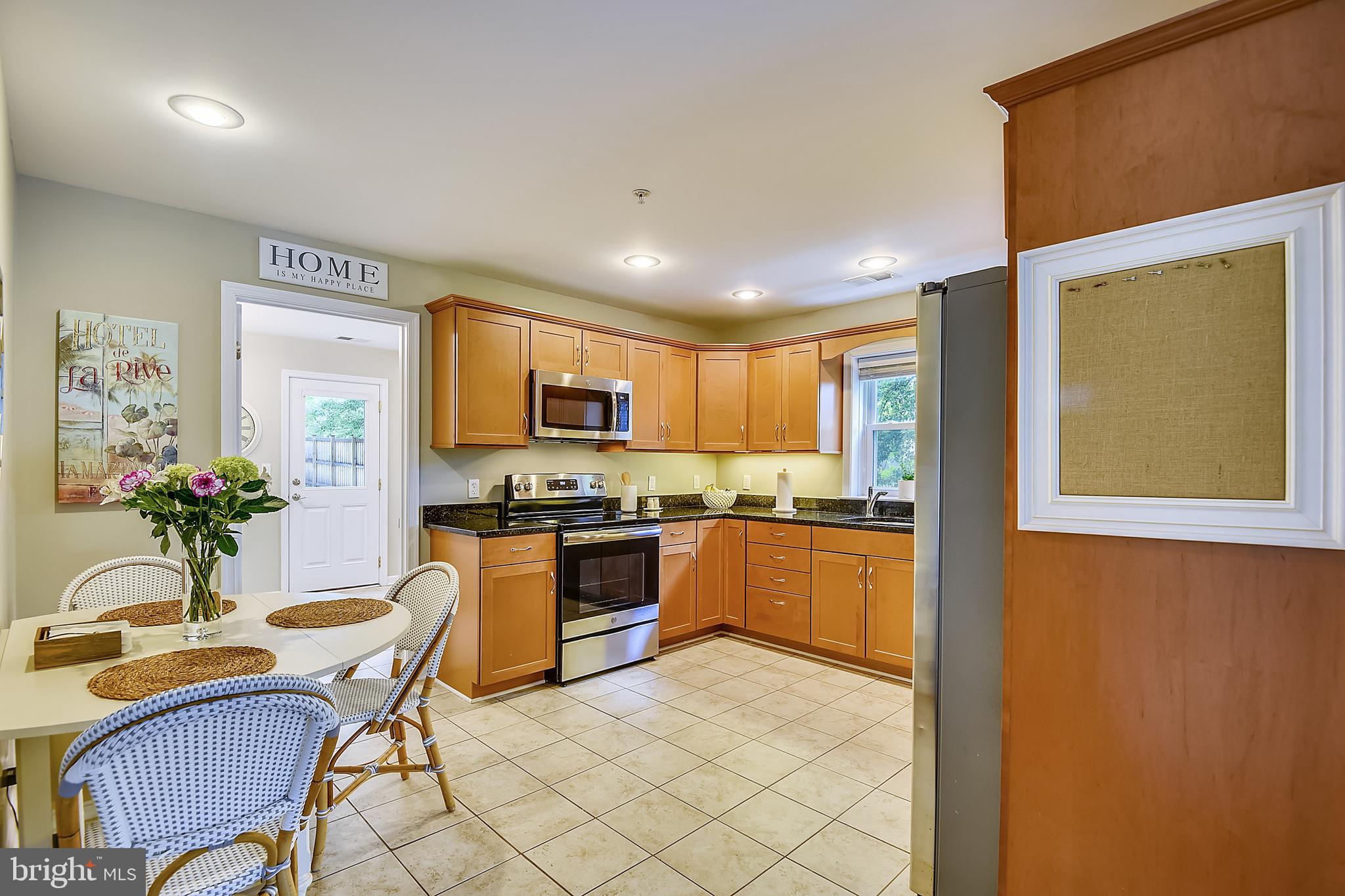 228 Edgewater Drive Edgewater, MD 21037 - Photo 10 of 58 Kitchen