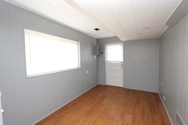 $3,100 | 9622 North Kildare Avenue, Skokie, IL 60076