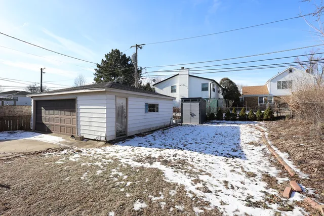 $3,100 | 9622 North Kildare Avenue, Skokie, IL 60076